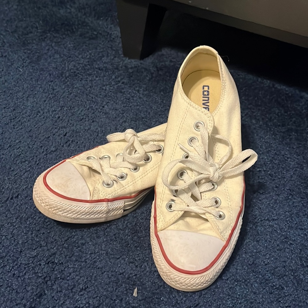 White converse